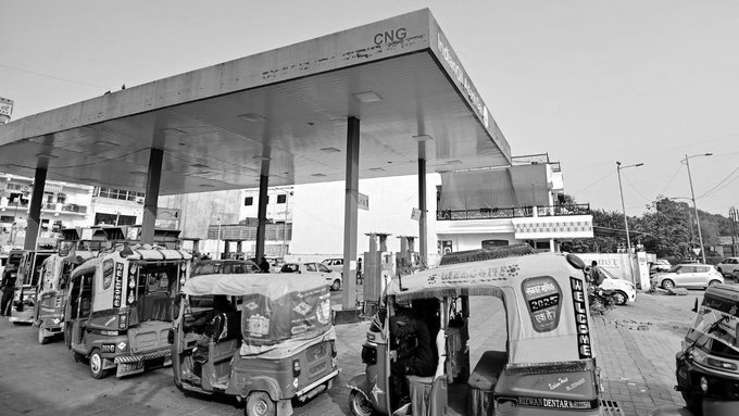 Delhi CNG Price Raised by Rs 2/kg Again, Fourth Hike in Two Weeks