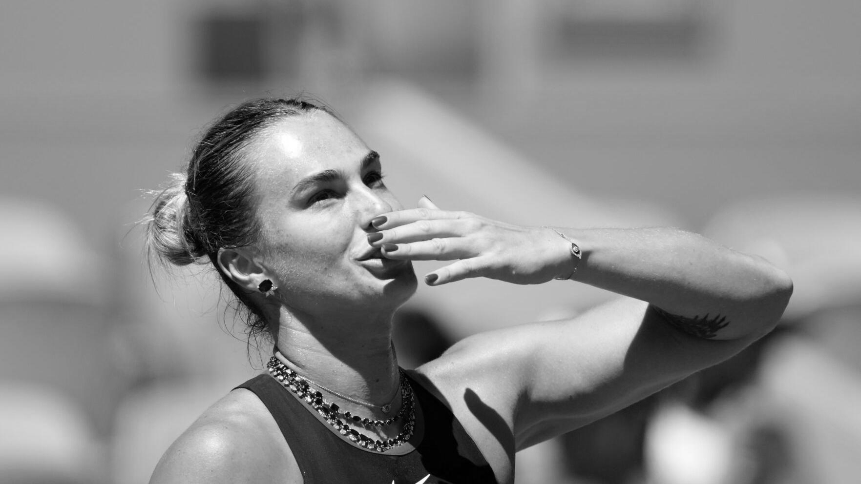 Diamonds, Dominance and Pressure: Sabalenka Steals Spotlight at Roland Garros