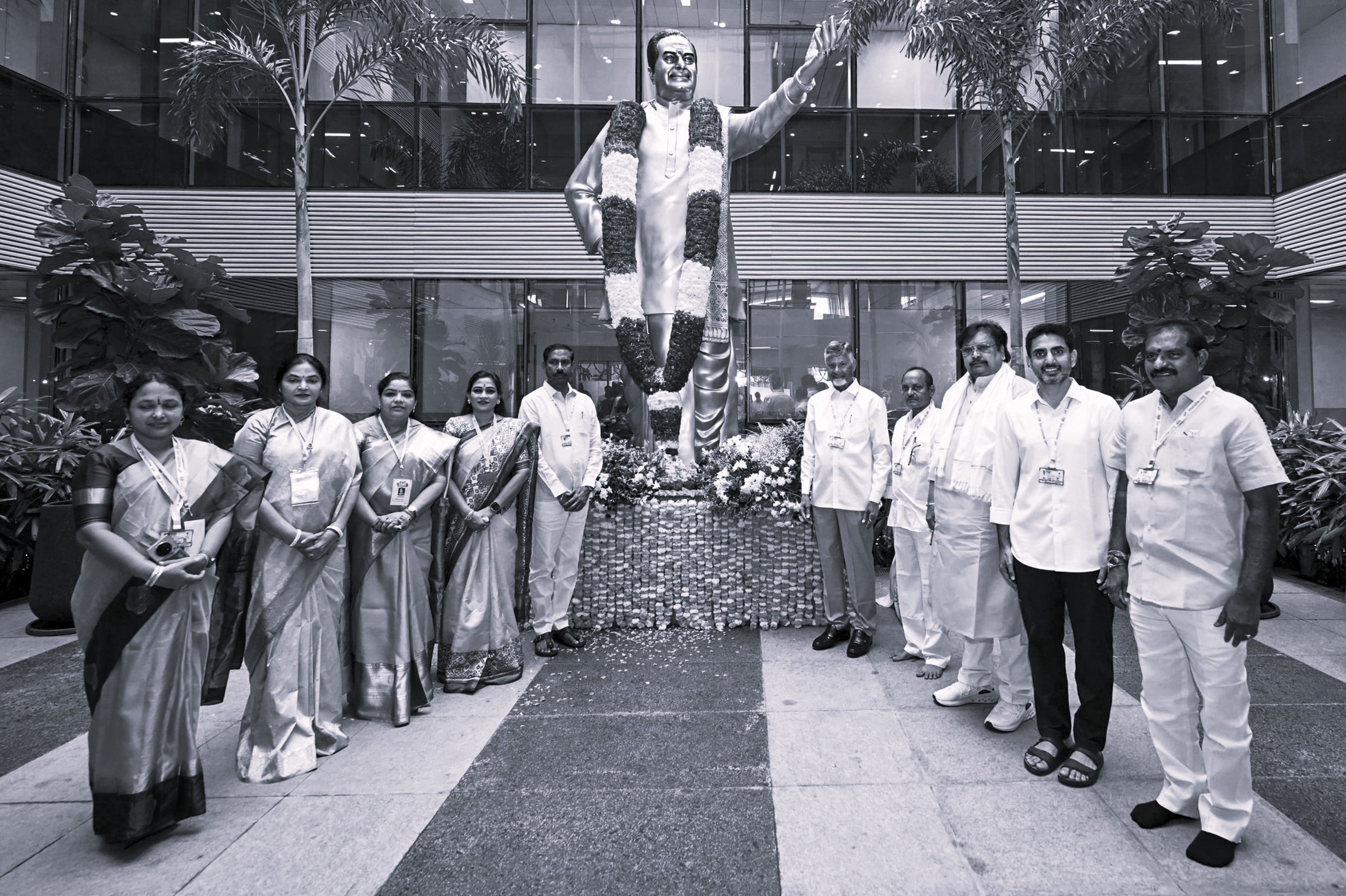 Mahanadu Voices Strong Demand for Bharat Ratna for NTR