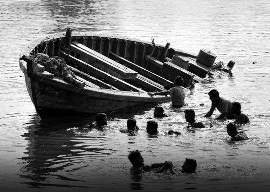Patna Boat Tragedy: 3 Dead, 4 Missing After Boat Capsizes in Ganga