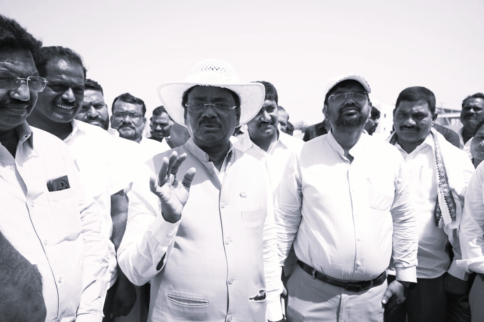Assurance to Farmers: Every Grain Will Be Procured, Says Minister Vivek