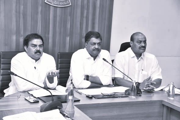 Government Tightens Grip on Essential Commodity Prices