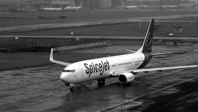 SpiceJet Faces ₹124.65 Crore GST Demand Over Return Filing Defaults