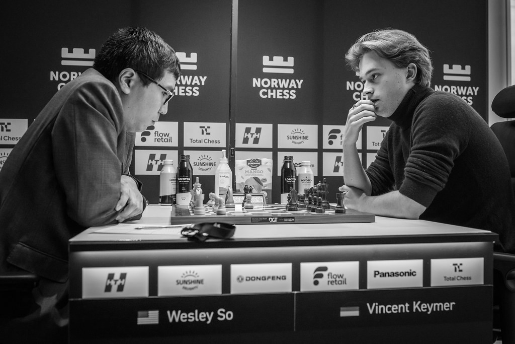 Pragg Beats Carlsen Again, Achieves What No Player Ever Had
