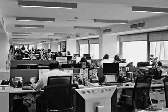 India Services Growth Accelerates To Six-Month High In May As New Orders Surge