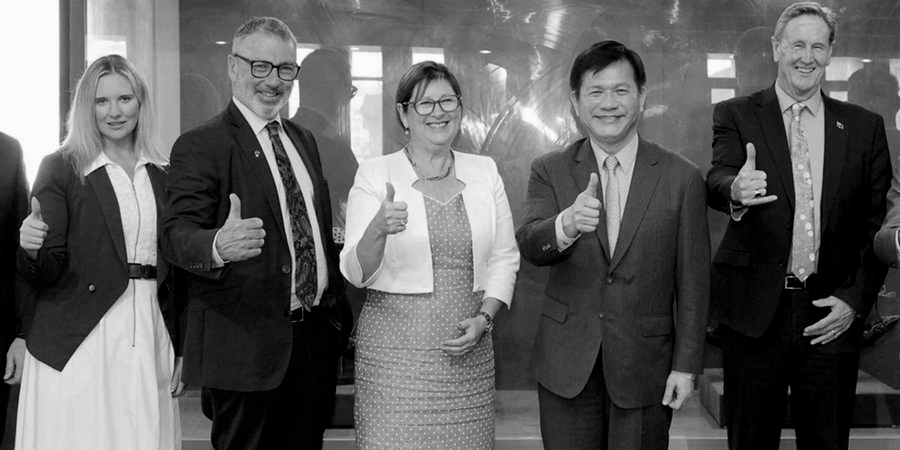 China Bans Four New Zealand Lawmakers Over Taiwan Visit, Seeks Apology