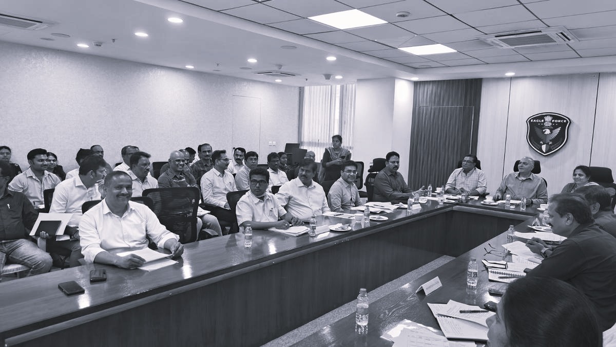 రూ. 200 కోట్ల గంజాయి స్మగ్లింగ్: థాయ్‌లాండ్ లింక్స్, అండర్‌వరల్డ్ కనెక్షన్స్ బట్టబయలు!