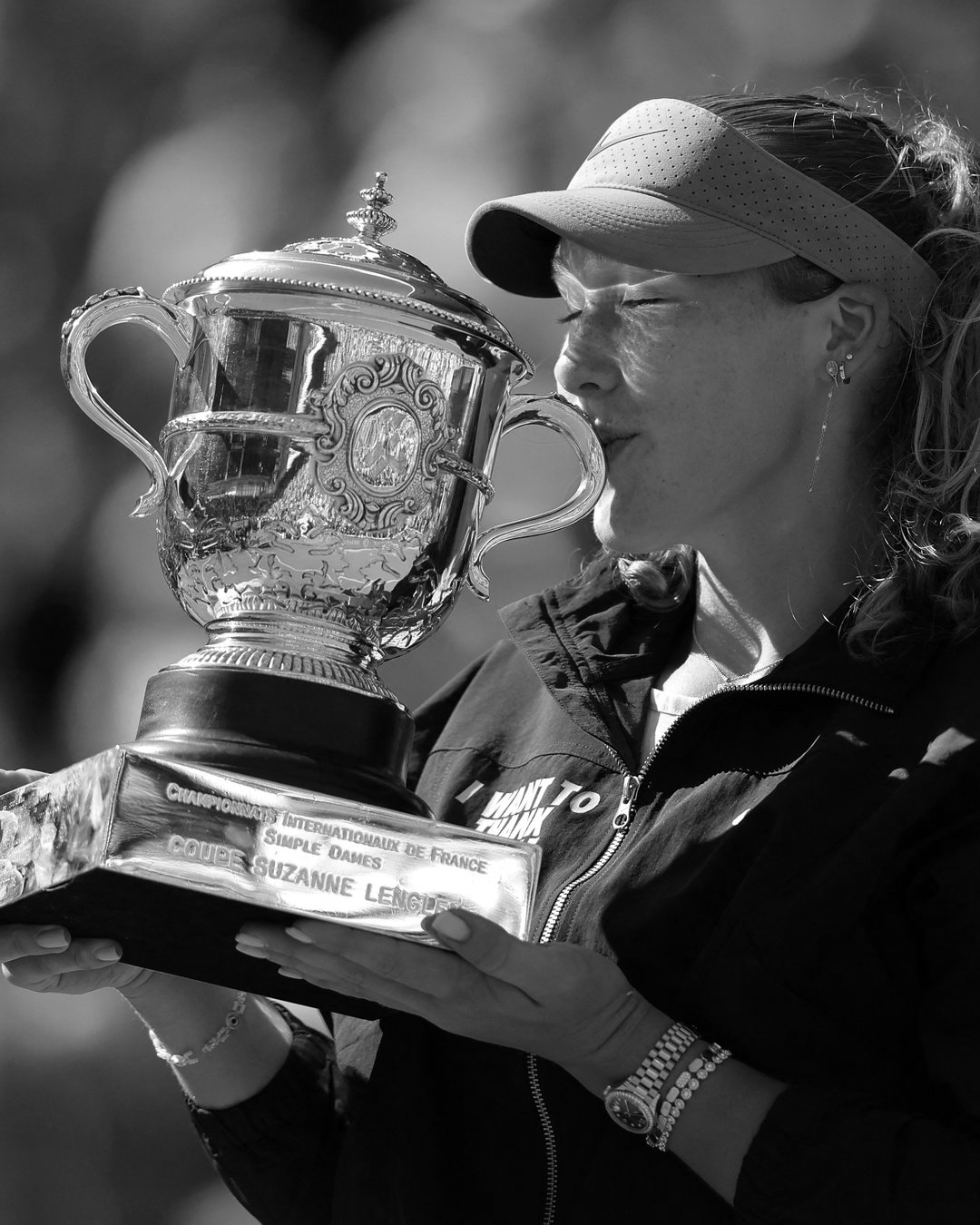 19-Year-Old Andreeva Ends Chwalinska's Fairytale Run to Claim First French Open Title