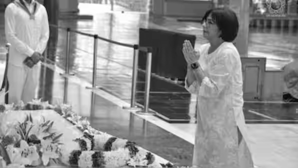 Venezuela’s Acting Prez Delcy Rodríguez Prays at Sri Sathya Sai Baba Mahasamadhi in Puttaparthi on Final Day of India Visit