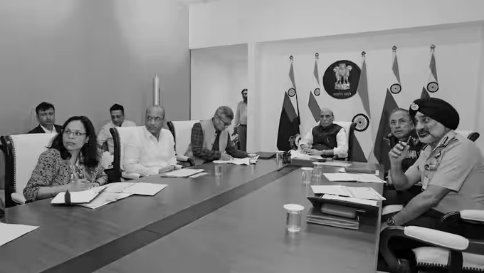 Rajnath Singh Reviews HAL Projects, Tracks Progress of Delayed Tejas Mk-1A Programme