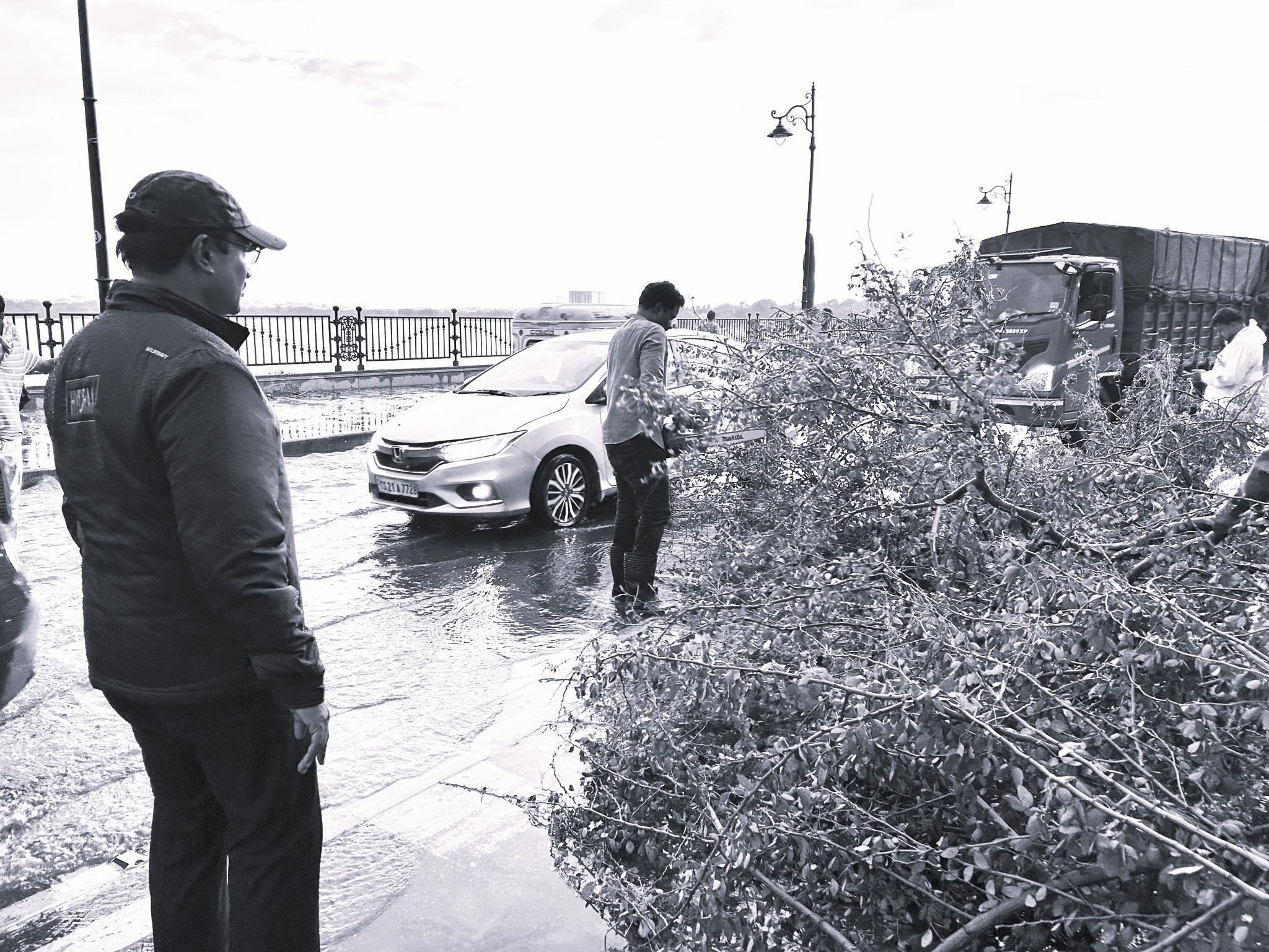 Heavy Rain Batters Hyderabad as City Records Near-100 mm Rainfall, Authorities on High Alert
