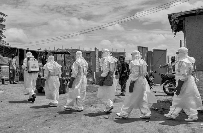 US Urges Europe To Tighten Travel Curbs Amid Ebola Outbreak Concerns