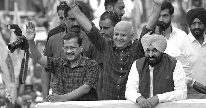 Kejriwal Hints at Early Punjab Polls, Names Bhagwant Mann as AAP's CM Face