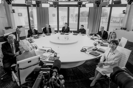 Ukraine, Middle East Dominate G7 Agenda as Zelenskyy Joins Summit Talks