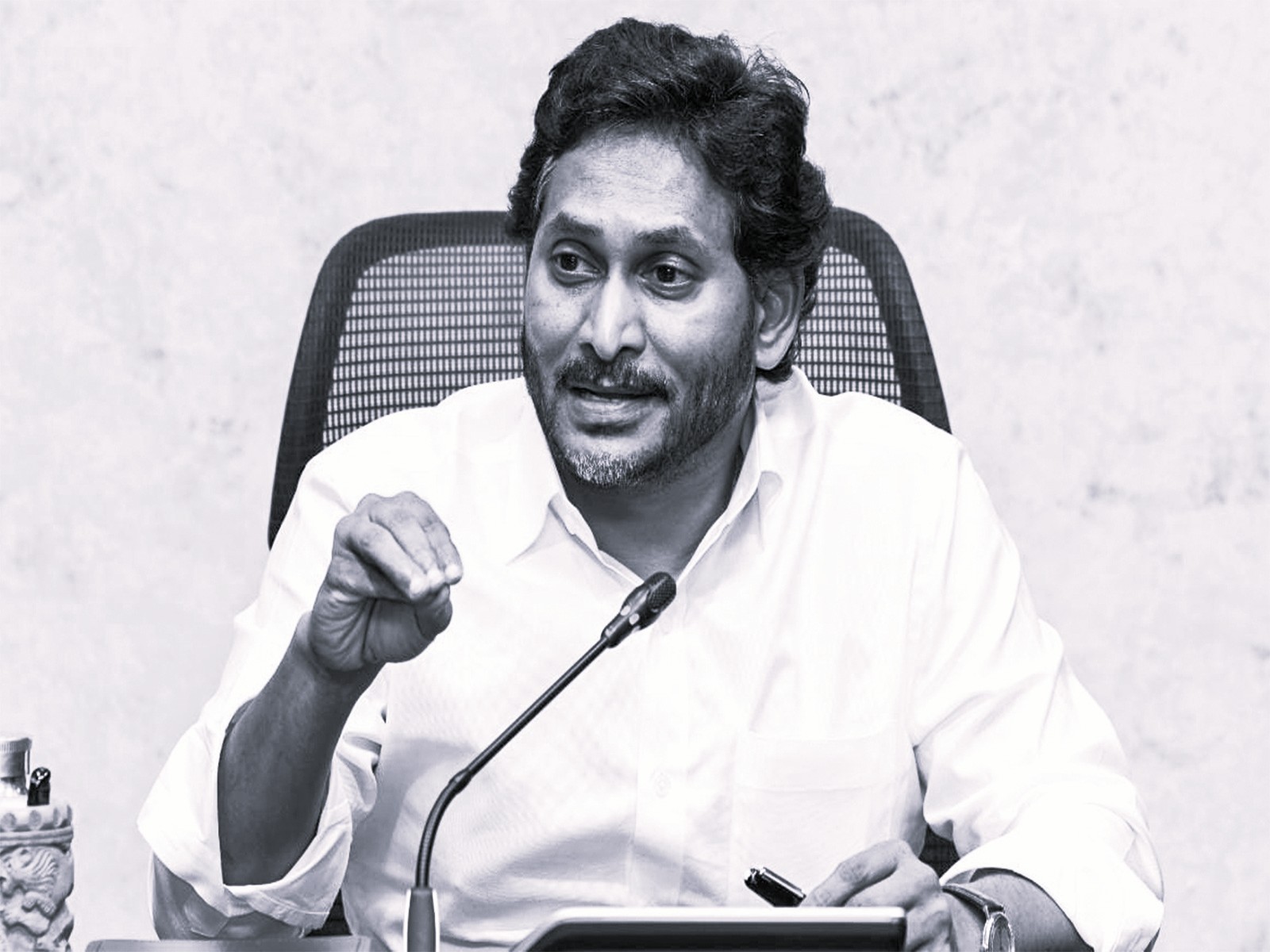 సర్ ప్రక్రియలో వైఎస్సార్సీపీ శ్రేణులు అప్రమత్తంగా ఉండాలి: వైఎస్ జగన్