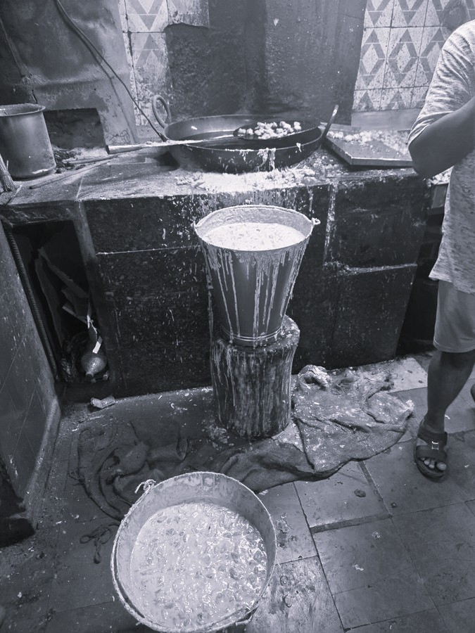 Hyderabad Crackdown: H-FAST Busts Illegal Food Unit Near Charminar, Seizes Adulterated Stock