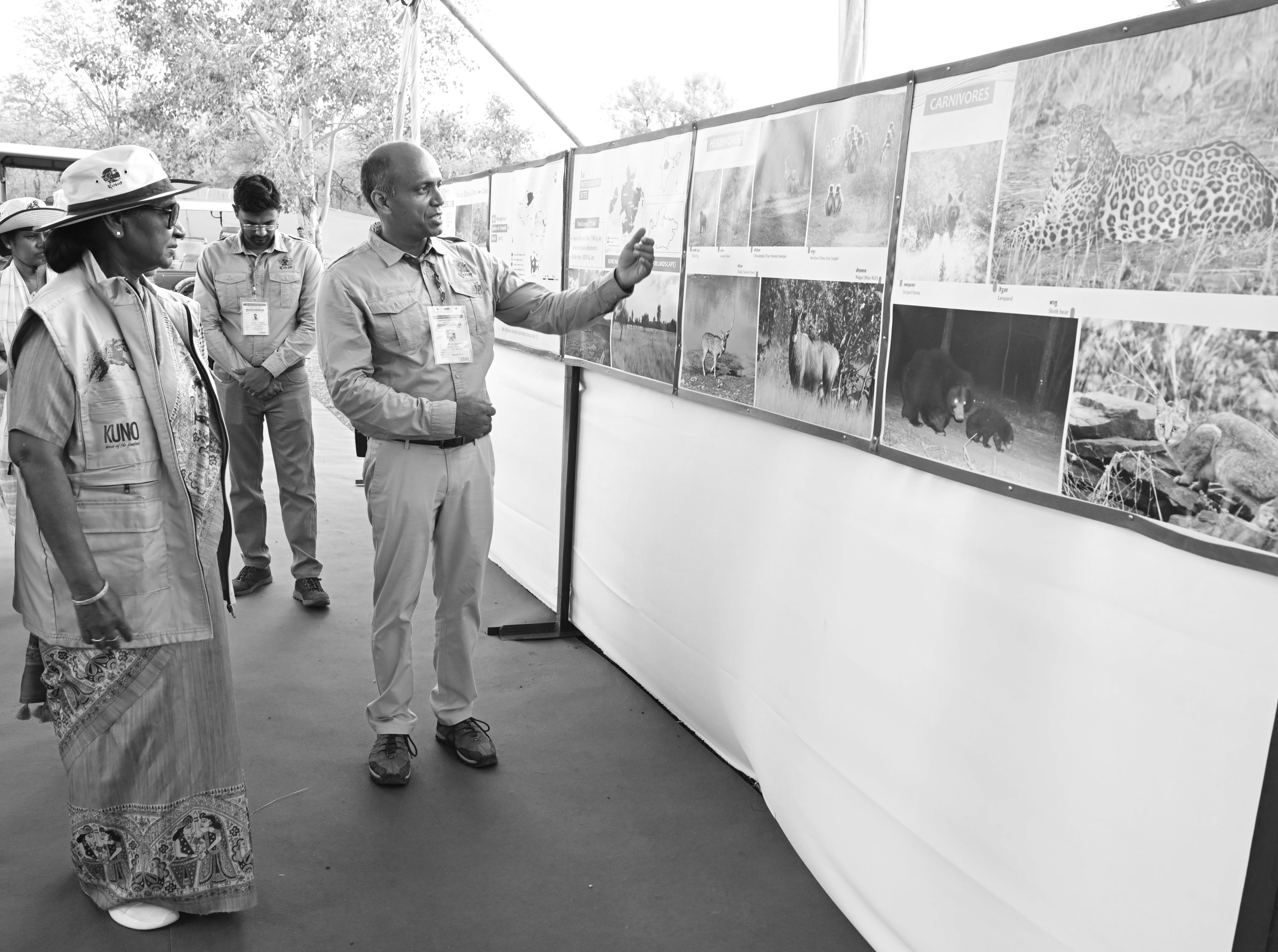 President Murmu Interacts With Cheetah Mitras At Kuno, Reviews Conservation Work