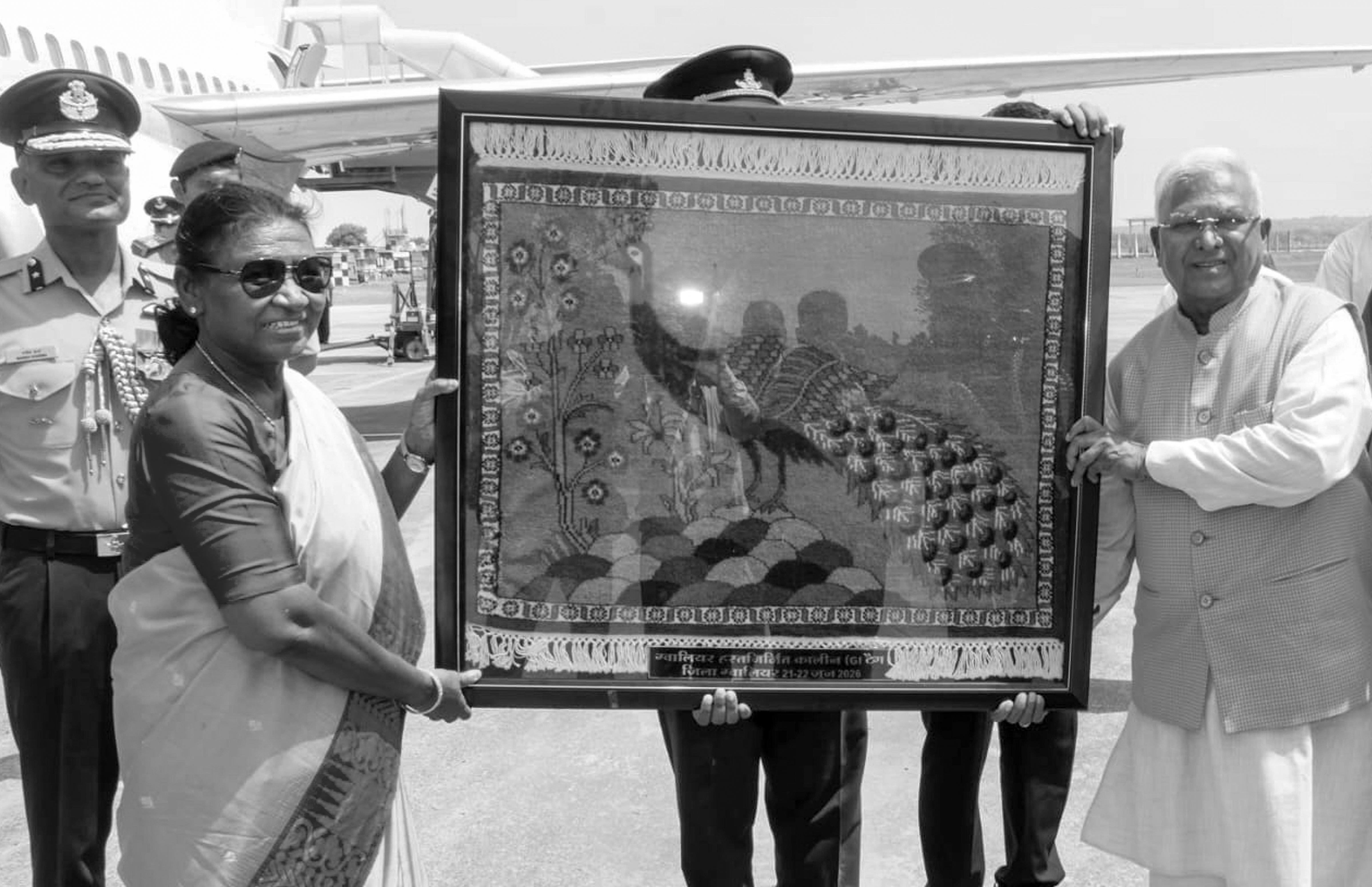 President Murmu Interacts With Cheetah Mitras At Kuno, Reviews Conservation Work