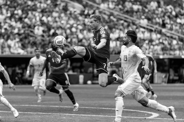 Belgium Fail to Break Iran Down in 0-0 Draw Despite Red Card Advantage in Group Clash