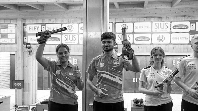 Vanshika Chaudhary, Shiva Narwal Win 10m Air Pistol Mixed Team Silver At Jr World C'ship