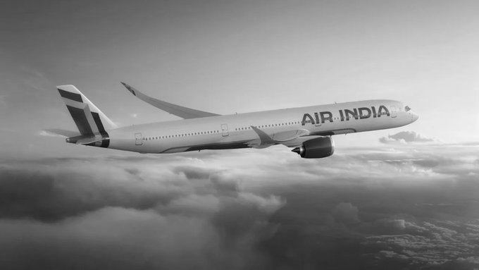 Air India Flight AI479 Briefly Enters Pakistan Airspace Near Amritsar, DGCA Launches Probe