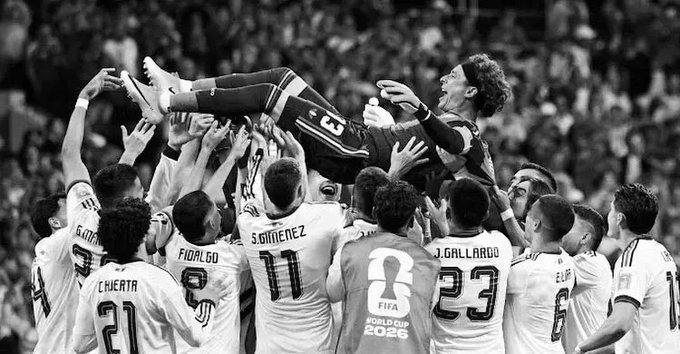 Mexico Crush Czech Republic 3-0, Win All Group Matches for First Time in History