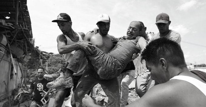 Venezuela Earthquake Toll Passes 589, May Climb Into Thousands, Airport Closure Hampers Aid