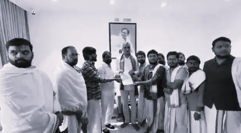 దేవాలయాల్లో స్థానిక వేద పండితులకే ప్రాధాన్యత ఇవ్వాలి: మాజీ మంత్రి హరీష్ రావు