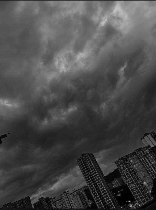 Blood Red Sea Phenomenon Over Caracas Triggers UFO Theories Online Post-Quake
