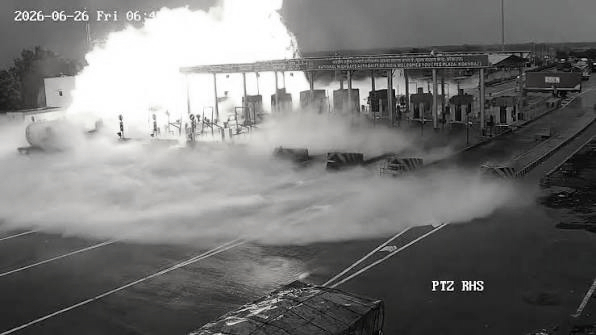 LPG Tanker Turns Into Fireball at Varanasi Toll Plaza, Five Killed in Devastating Blast