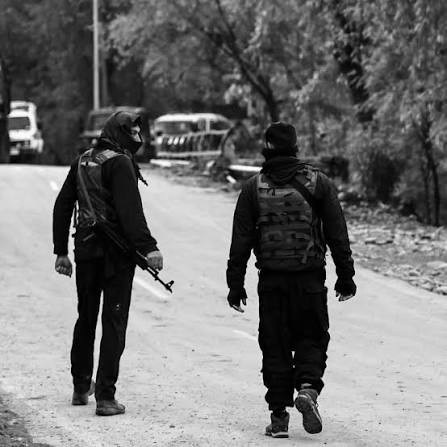 Massive Security Operation Continues in Shopian as Hunt for LeT Operatives Intensifies