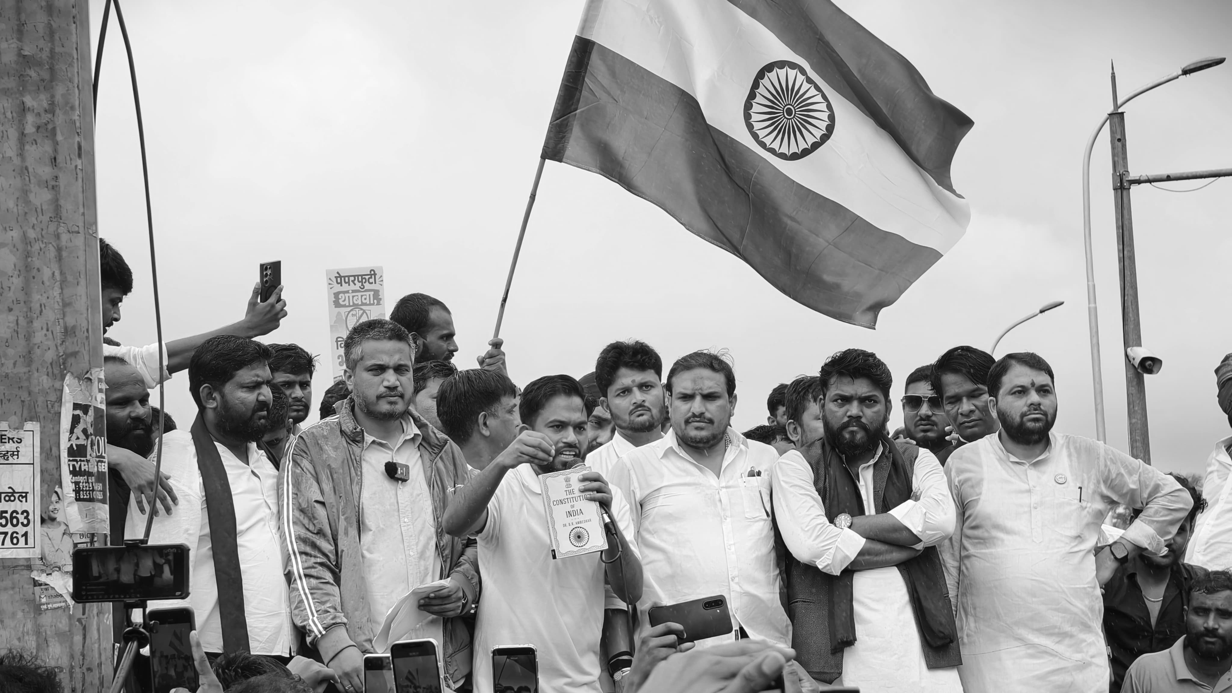 Rohit Pawar, Abhijit Dipke Join Student Protest Over Exam Irregularities in Maharashtra