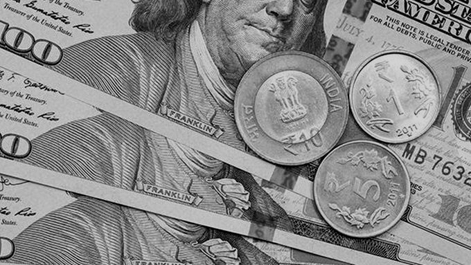 Rupee Ends Lower at 95.38 Against Dollar Despite Strong Domestic Markets