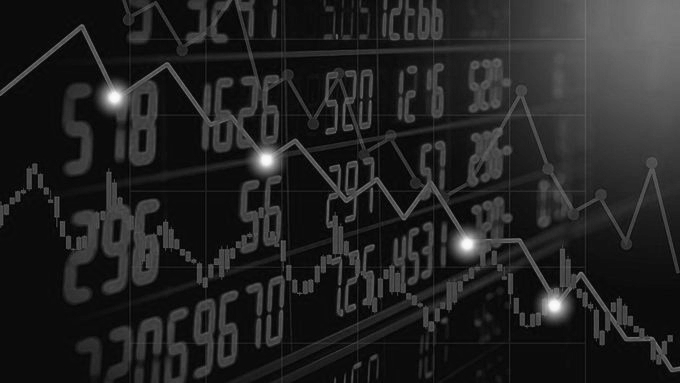 Sensex Falls 104 Points, Nifty Slips as Investors Turn Cautious Ahead of Fed Minutes