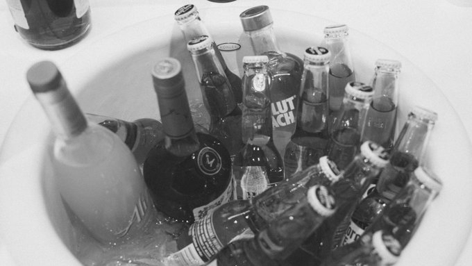 FSSAI Cracks Down on Misleading Age Claims in Alcoholic Beverages