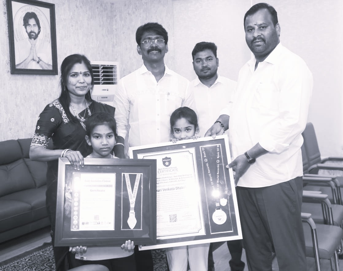 AP Sports Minister Honours Young Skater Dakshinya for National Achievement