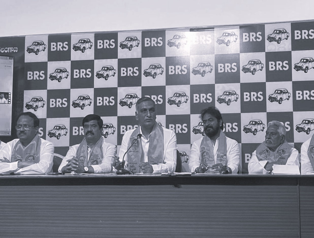 BRS Leader Harish Rao Alleges Telangana Government Is Delaying Godavari Water Supply to Farmers